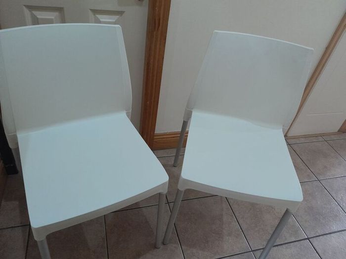 6 chairs