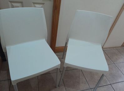 6 chairs