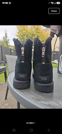 Genuine UGG classic zip it mini boot