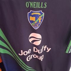 (Tight Fit) Malahide GAA O'Neills Gaelic Football Jersey (Adult Small) FREE POST