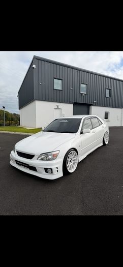 2003 Toyota Altezza