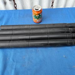 4 lengths of interconnecting plastic piping