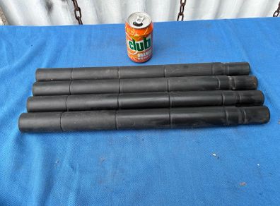 4 lengths of interconnecting plastic piping