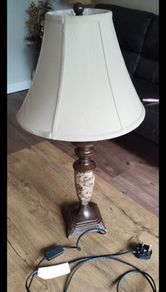 Table lamp