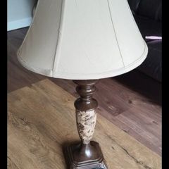 Table lamp