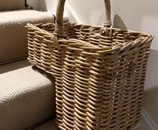 Kubu rattan stair basket