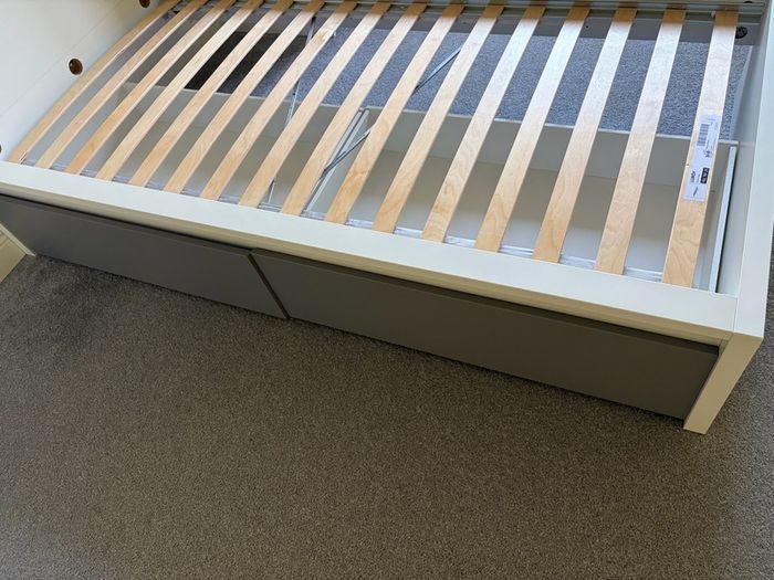Bed Ikea + drawers