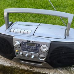 Sony CFD-V27L Boombox - Vintage CD Radio Cassette Recorder