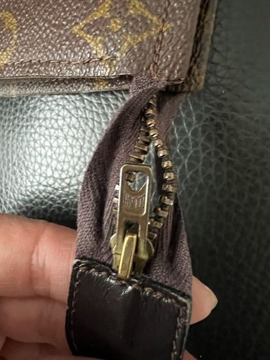 Louis Vuitton Toiletry 26 Vintage Authentic