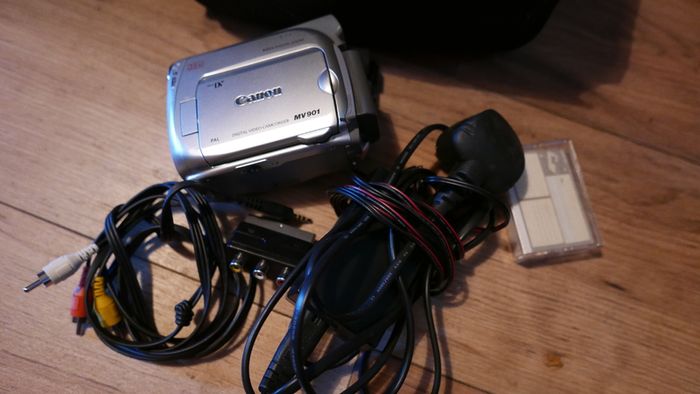 Canon MV901 digital video camera camcorder MINI DV videocamera