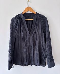 Massimo Dutti V-neck shirt blouse