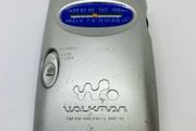 Sony FM/AM walkman SRF-59