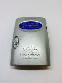 Sony FM/AM walkman SRF-59
