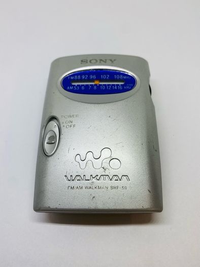 Sony FM/AM walkman SRF-59