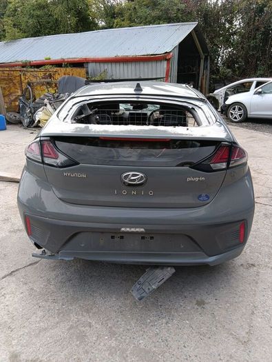 Breaking Hyundai ionic 2017 hybrid