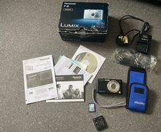 Panasonic Lumix DMC-F2 10MP Digital Compact Camera 4x Zoom & SD Card