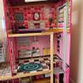 Wooden Dolls House: 3-storey, 4-foot KidKraft Uptown Model Image 3