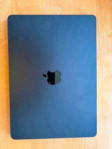 MacBook Air 13 inch M3 2024 16GB RAM Practically Brand new