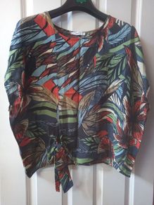 SALE!  Oversized Tropical Print Top size 12, new