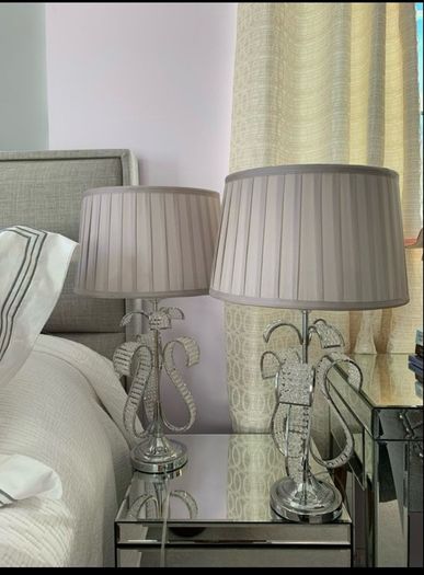 Beautiful pair of table lamp