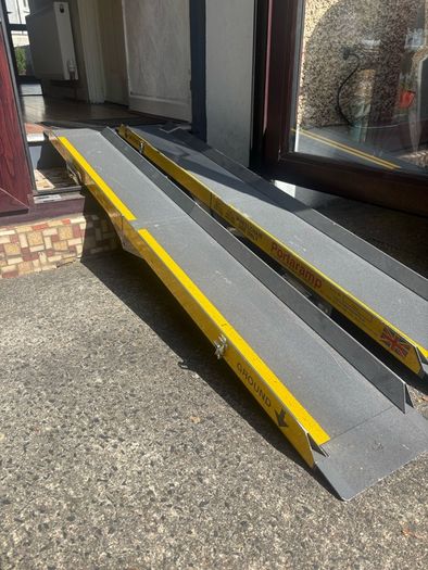 Portable wheelchair ramp