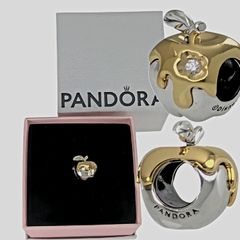 Pandora Disney Snow White Poison Apple Charm  0.012 ct  Brand New