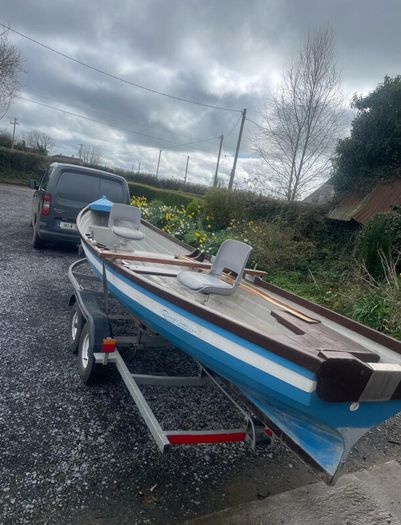 19ft Davidson lake boat