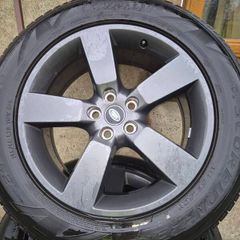 Defender 20" Alloys and tyres as new