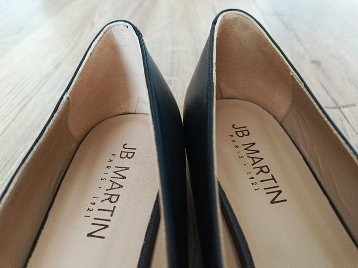 Black leather ballerinas shoes size 7