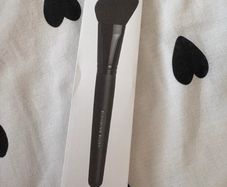 Bare minerals blooming blush brush