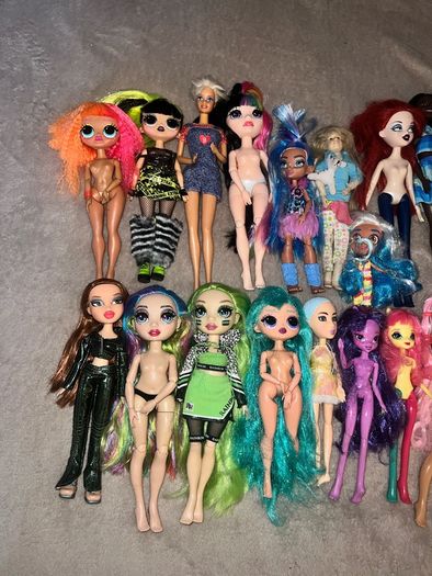 Large Fashion Doll Bundle Rainbow High Barbie LOL OMG Bratz