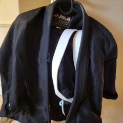 Ju jitsu  fuji gi..to fit 8- 12 year old.used once