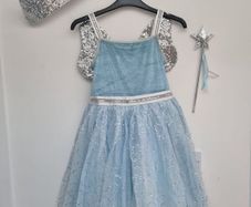 costume