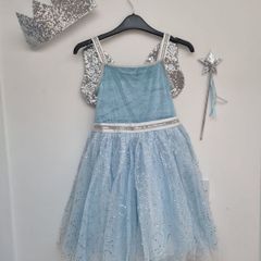 costume