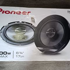 speakers