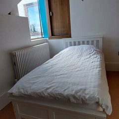 Single bed