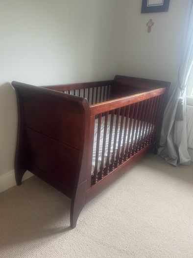 Mamas and Papas Cot/Toddler Bed & matching changing table