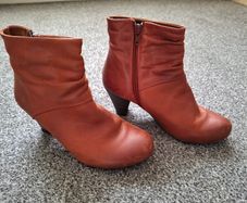 Red heel leather boots