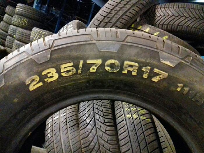 235/70/17 Continental