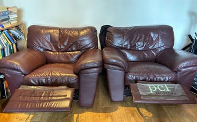 2 Recliner Armchairs