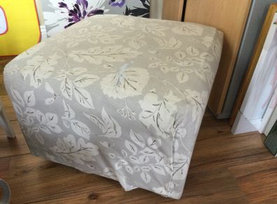 Pouffe / stool
