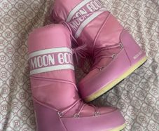 Moon Boots