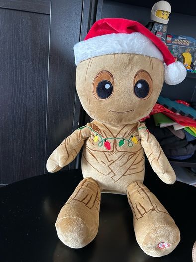 Marvel Xmas Groot & Marvel Toy Bundle