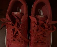 pink nike trainers
