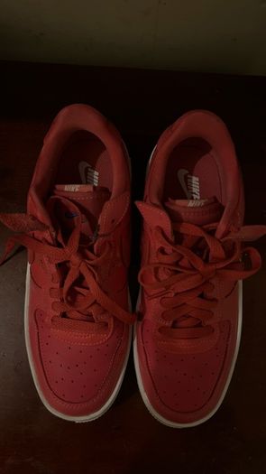pink nike trainers