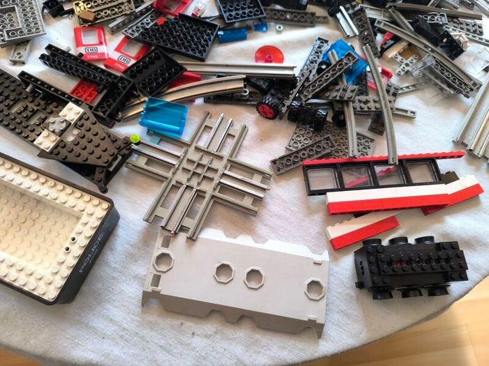 Vintage 80s Lego Bundle