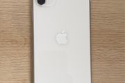 iPhone 11 64GB White