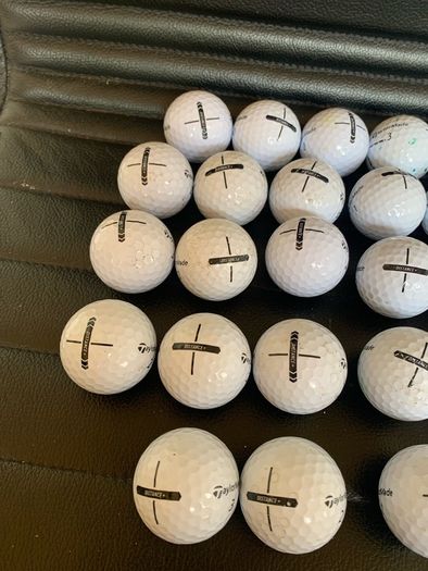 (23) TaylorMade Distance golf balls