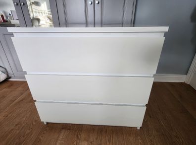 IKEA MALM chest of 3 drawers