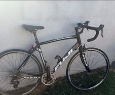 fuji racer bike